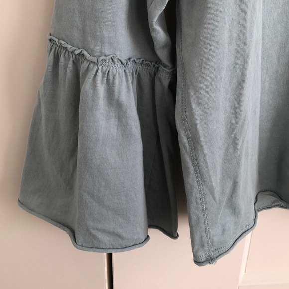 Abercrombie Bell Sleeve Top Light Green - Picture 6 of 6